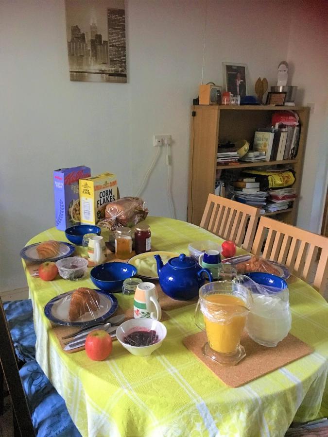 Heddfan Bed & Breakfast Llanboidy Екстериор снимка